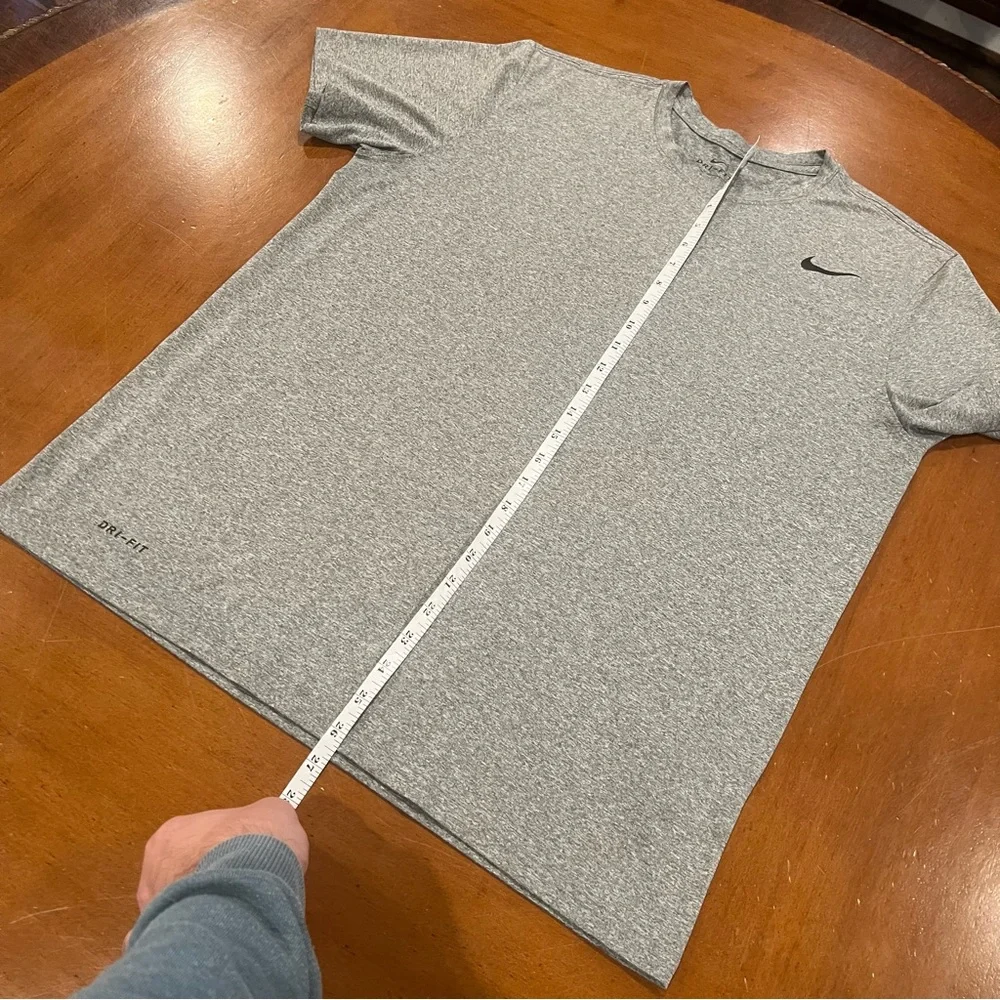 Nike Men’s Dri-Fit Short-Sleeve Fitness T-Shirt Heather Gray Large‎ Gym Athletic